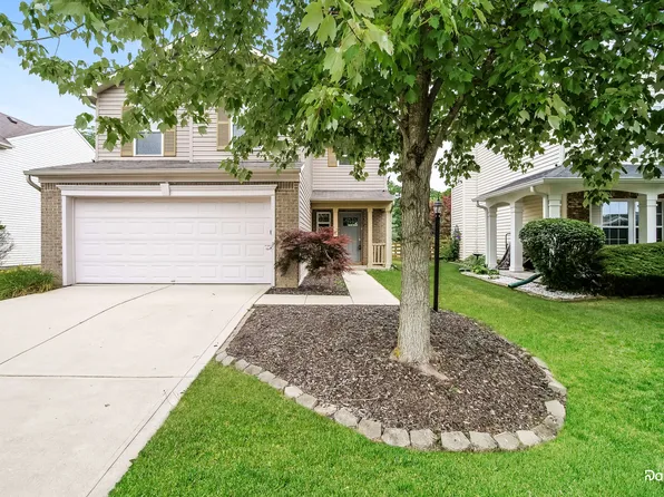 18824 Prairie Crossing Dr, Noblesville, IN 46062