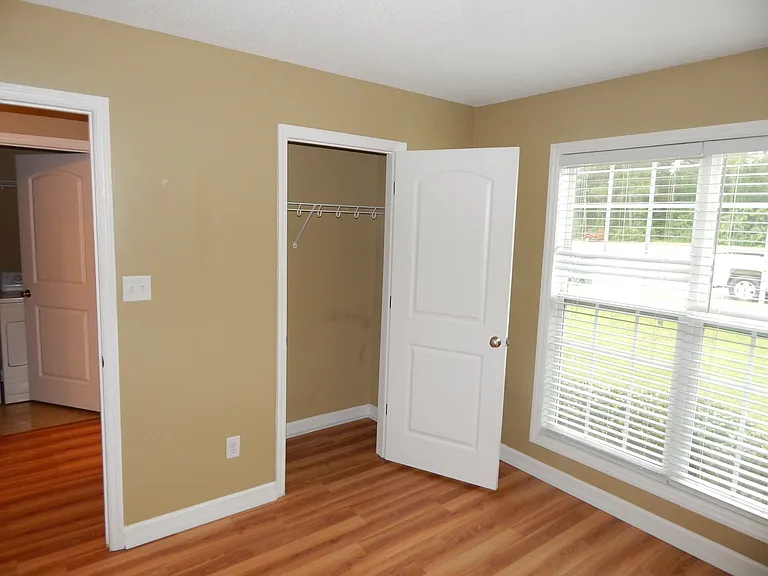 476 Bryson Cir — Photo 12