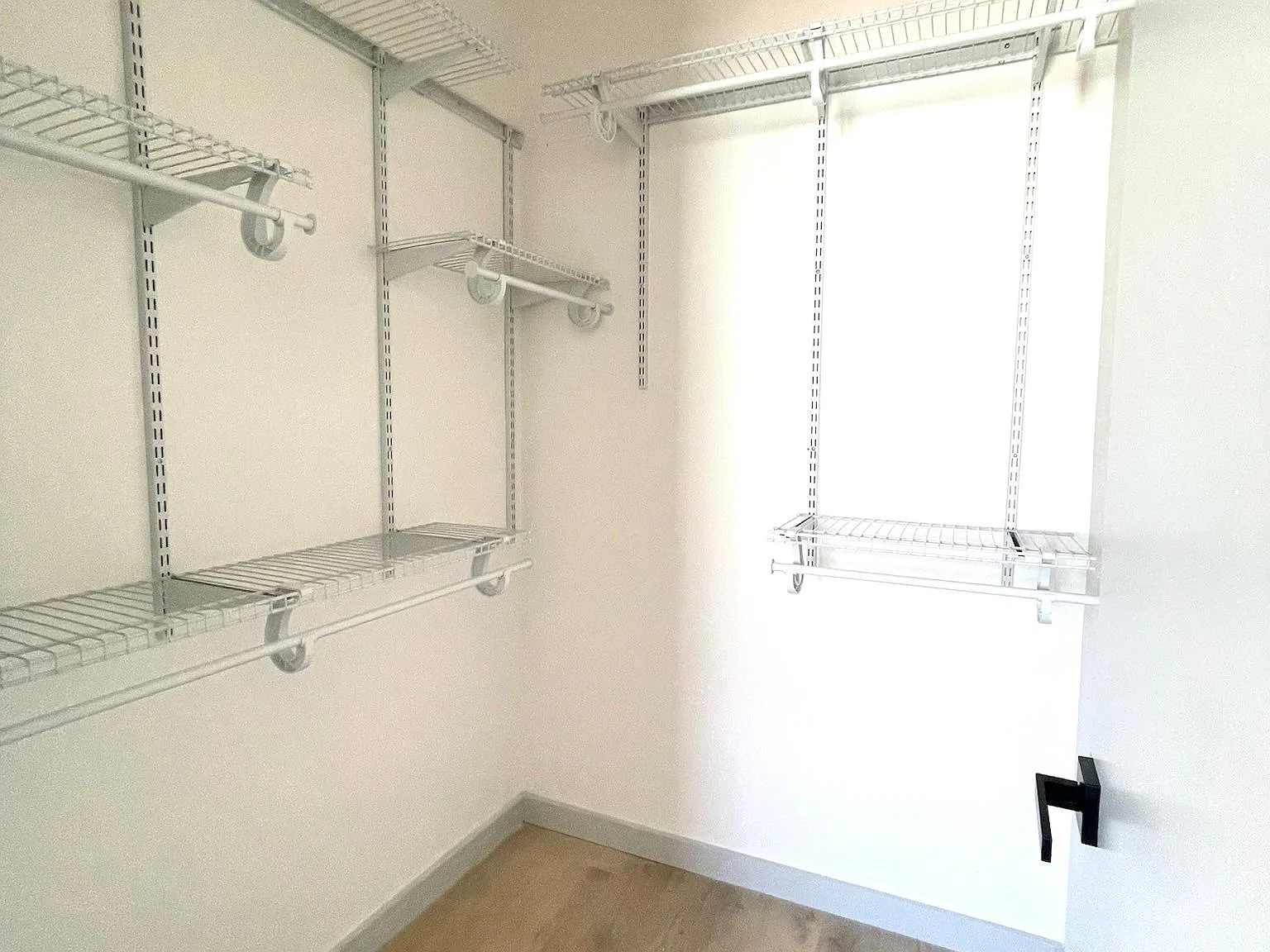 2 bed, 2.0 bath, 1035 sqft, $1,900 — Photo 4
