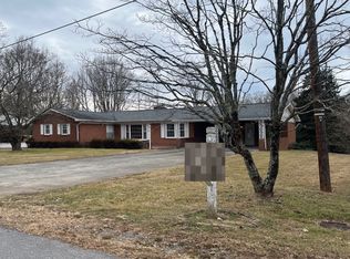 94 Edge Hill Dr, Collinsville, VA 24078