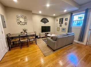 96 Chelsea St #1, Boston, MA 02128