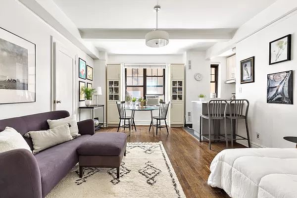 1st image of 200 E 16th St APT 3C