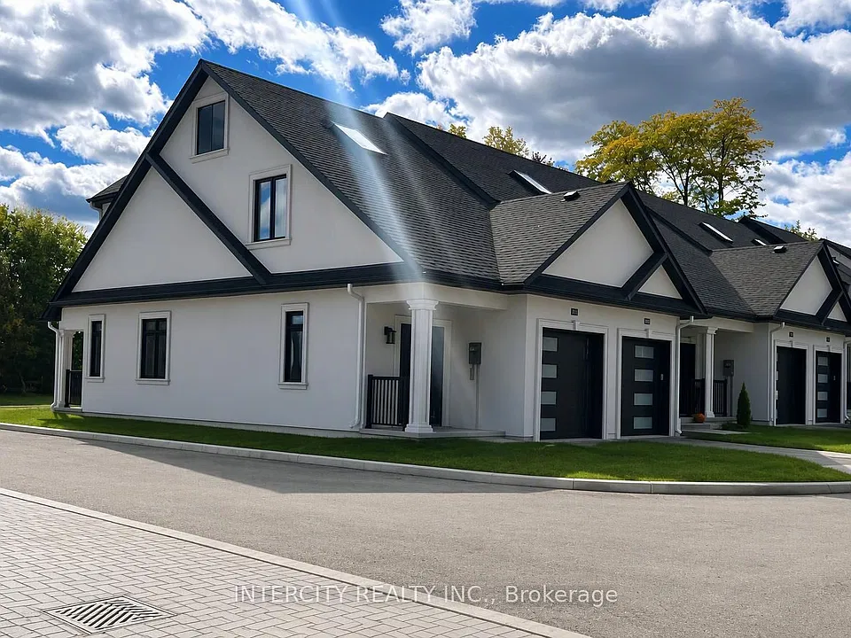 263 Barrie St #15