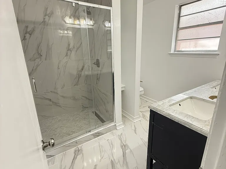 7801 Saint Charles Ave — Photo 11