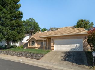 1033 Mockingbird Ln, Valley Springs, CA 95252
