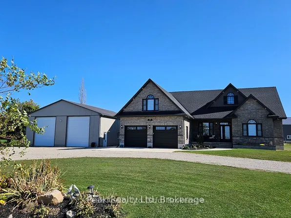 95 South St, Pt Albert, ON N7A 3X9