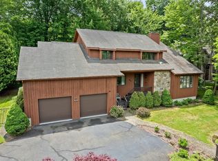 4724 Deerfield Pl, Vestal, NY 13850