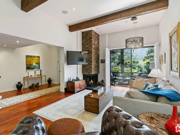 1468 Palisades Dr, Pacific Palisades, CA 90272