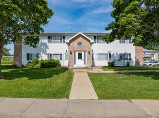 145 Sugar Creek Ln, North Liberty, IA 52317