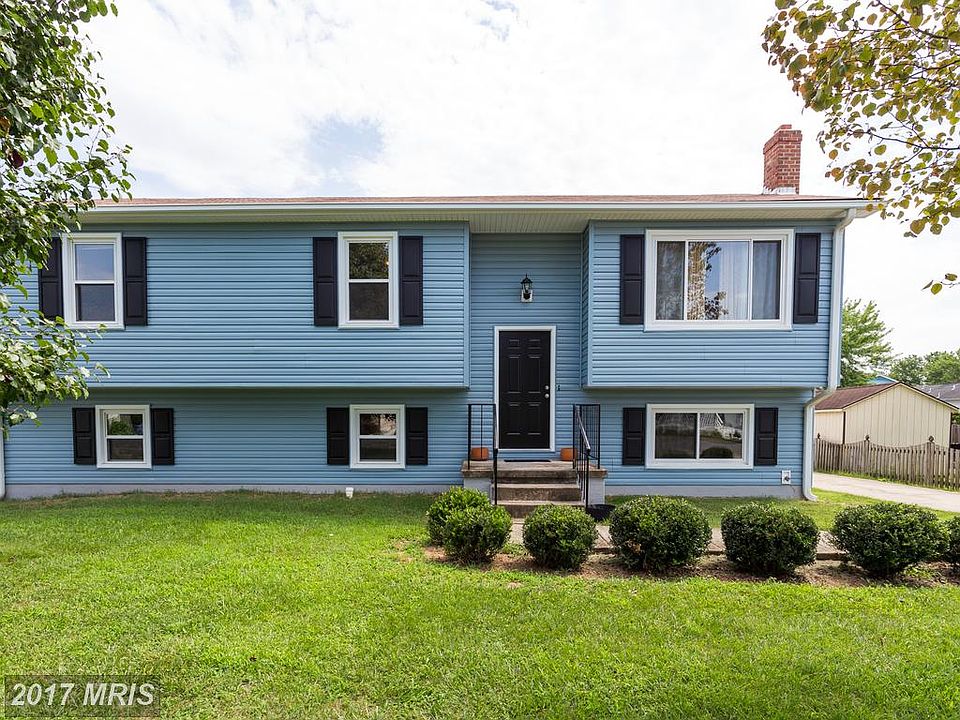1st image of 10782 Blake Ln