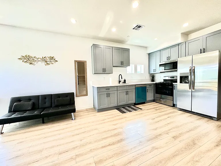 1829 Arapahoe St — Photo 5