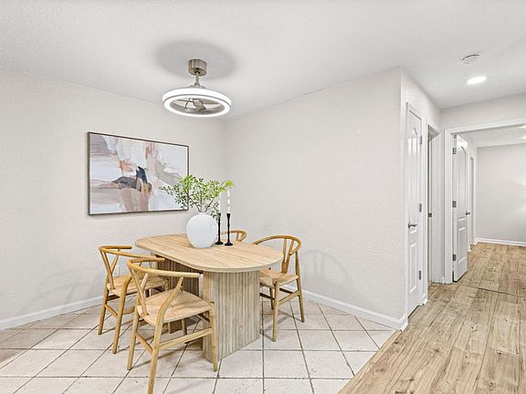 4th image of 646 Teatree Ct