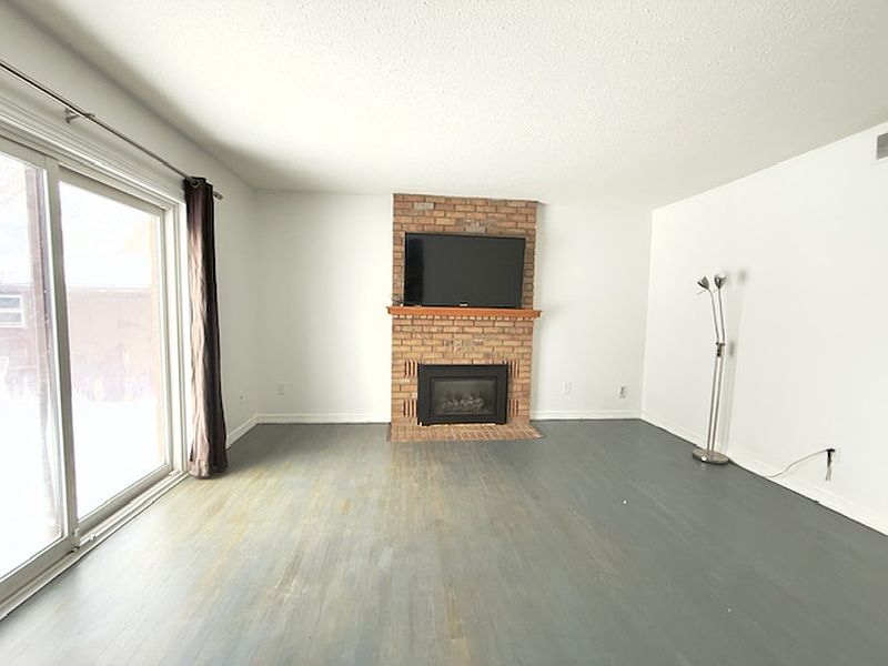 London House for rent - 4 Bedrooms — photo 2