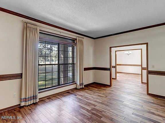 3rd image of 1767 Hawkcrest Dr