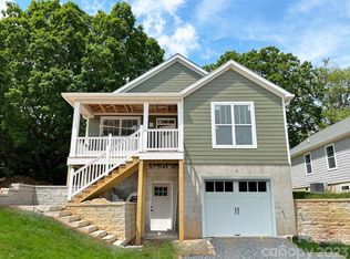 1104 Blueview Dr, Black Mountain, NC 28711