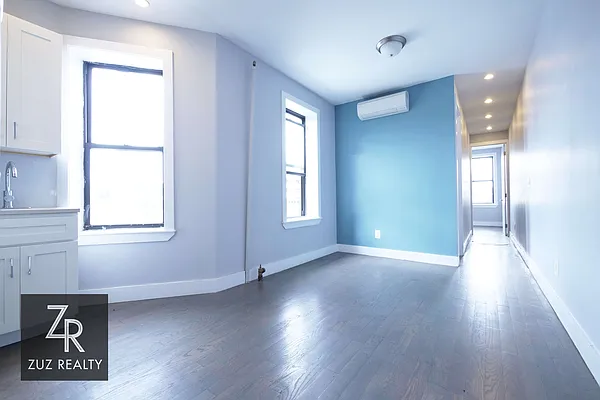 Rented by Zuz Realty | media 25