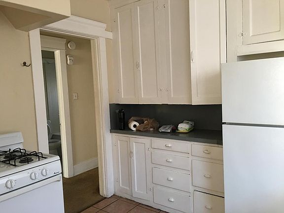 5th image of 620 N Louise St #12