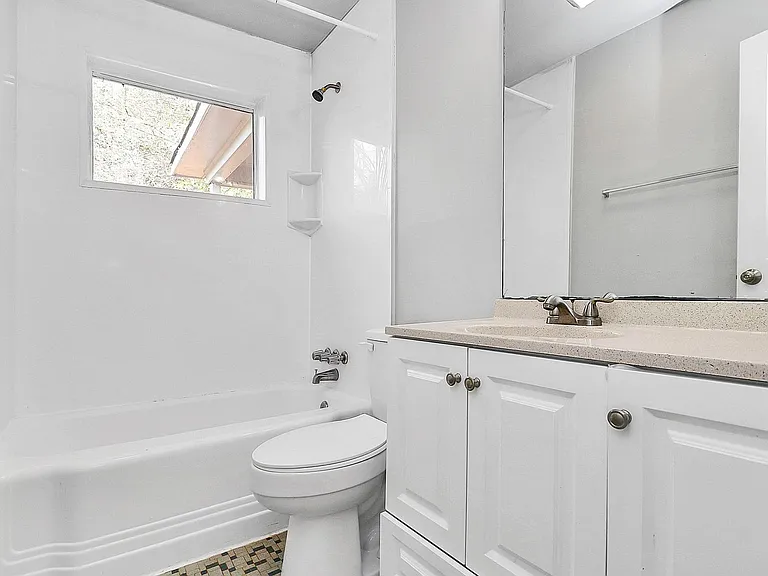 1415 Springwood Ln — Photo 12