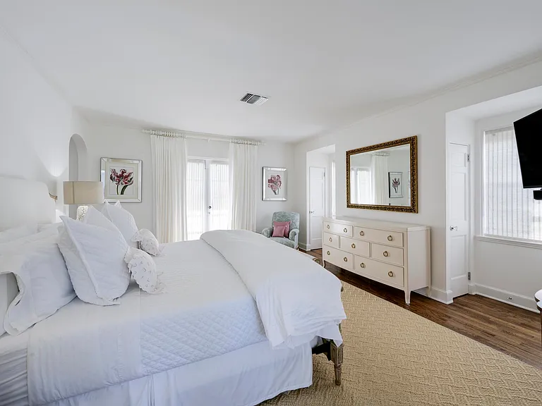 229 Pendleton Ave — Photo 21