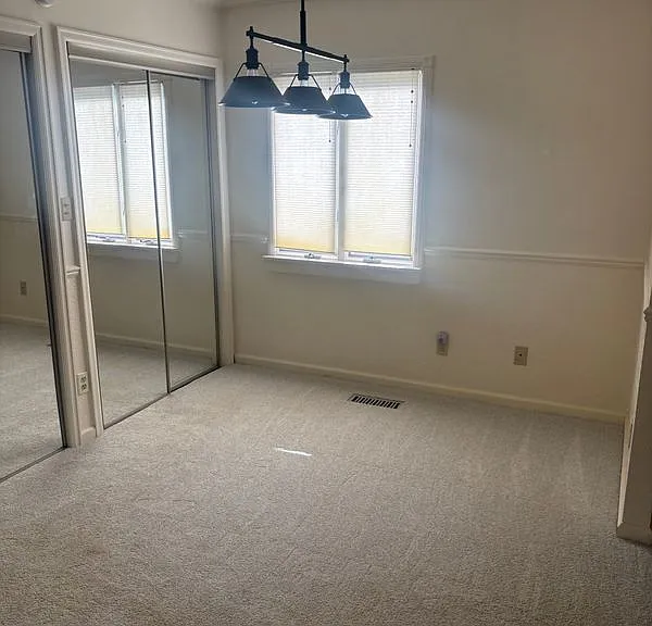 6284 Woodsdale Dr — Photo 9
