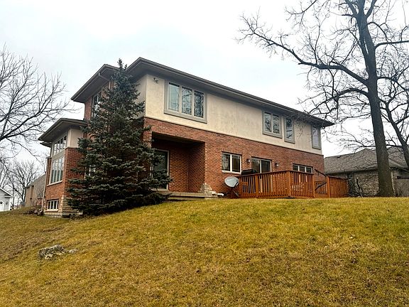 3rd image of 604 Edelweiss Ct