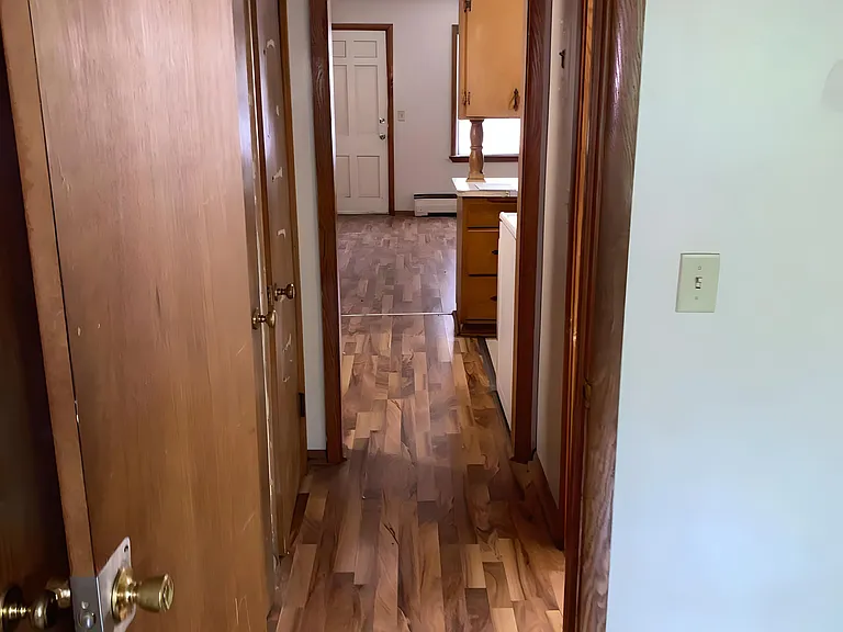 Trailway Apartments — Photo 23