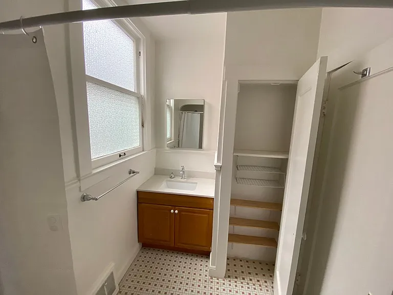 42 Castle Manor Ave — Photo 21