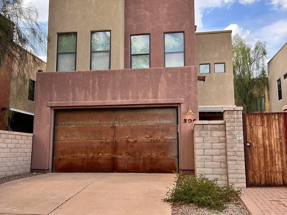 391 E Calderwood Rd