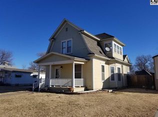 206 N Jackson St, Marquette, KS 67464
