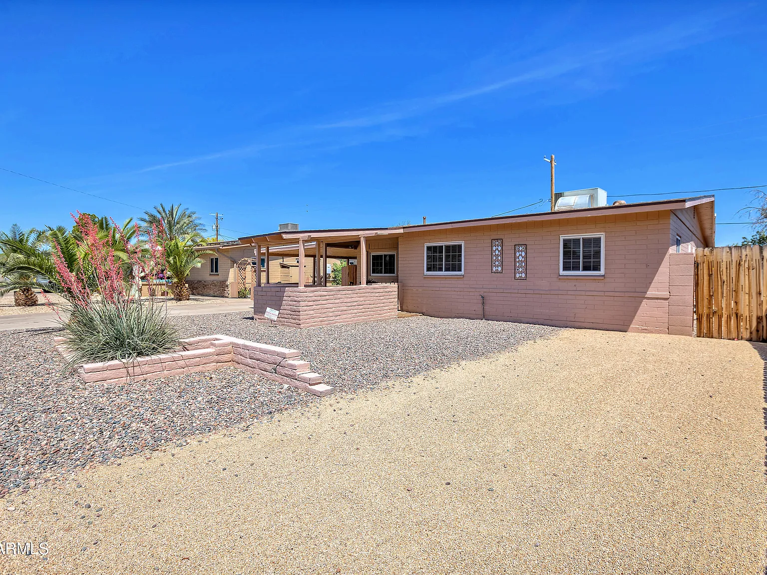 3 bed, 1400 sqft, $3,300 — Photo 3