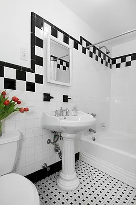 Sold by Brooklyn Bridge | media 18