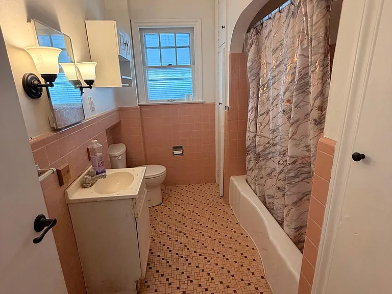 324 E Oakland St — Photo 14