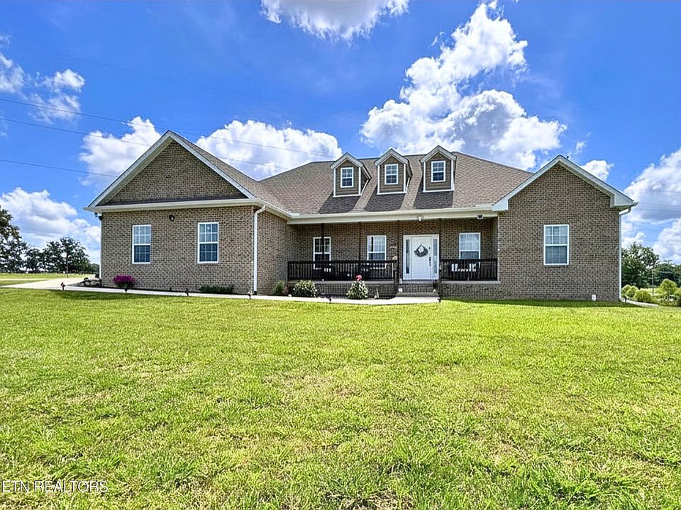 1st image of 2015 Foster Cir