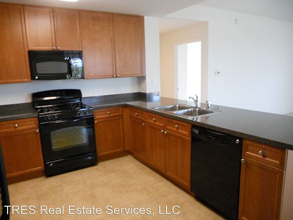 5th image of 300 Anthony Ave Unit 400