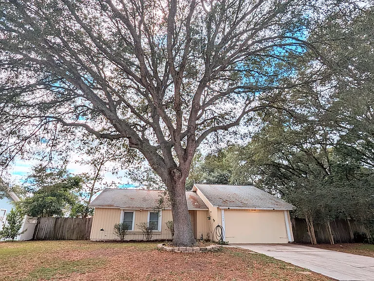 1760 Tiffany Pines Cir W — Photo 1