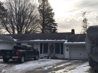 321 Rose St, Rose City, MI 48654