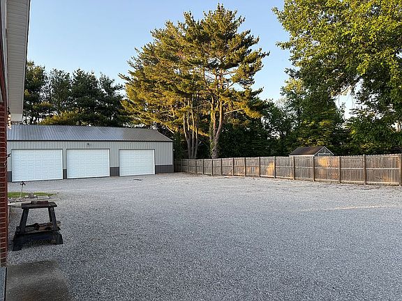 4th image of 7688 Vann Rd