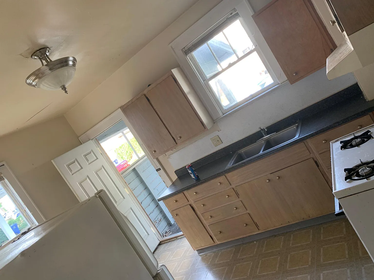 2120 Indiana Ave — Photo 4