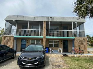 304 N 3rd St, Flagler Beach, FL 32136