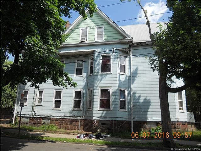 2nd image of 530 Howard Ave