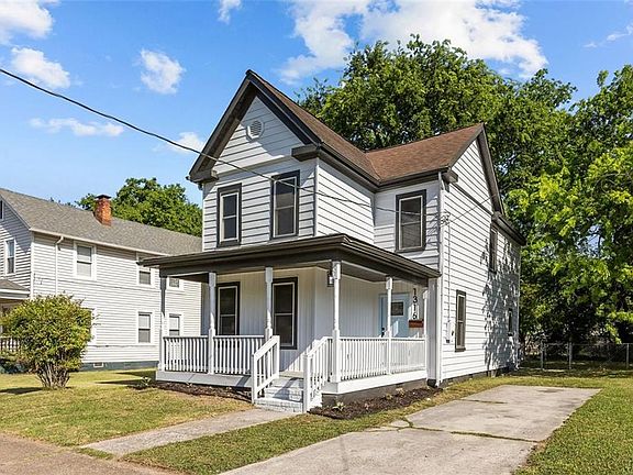 3rd image of 1316 W 41st St