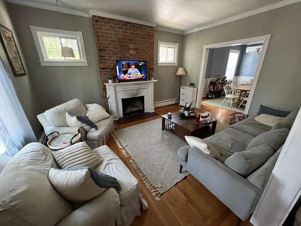 3301 Kensington Ave — Photo 4