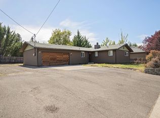 2756 Lone Pine Rd, Medford, OR 97504