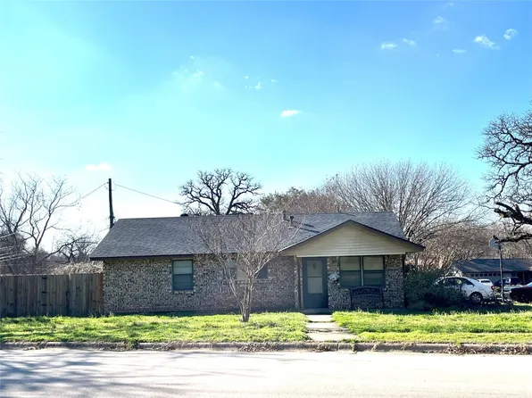 600 Simmons Dr, Euless, TX 76040