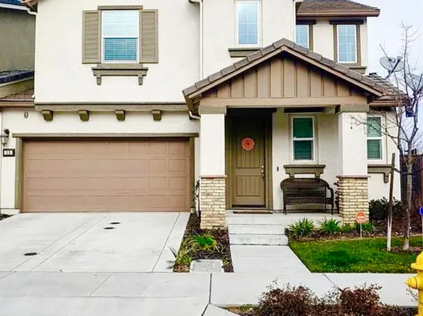 11 Takko Machi Ln, Gilroy, CA 95020
