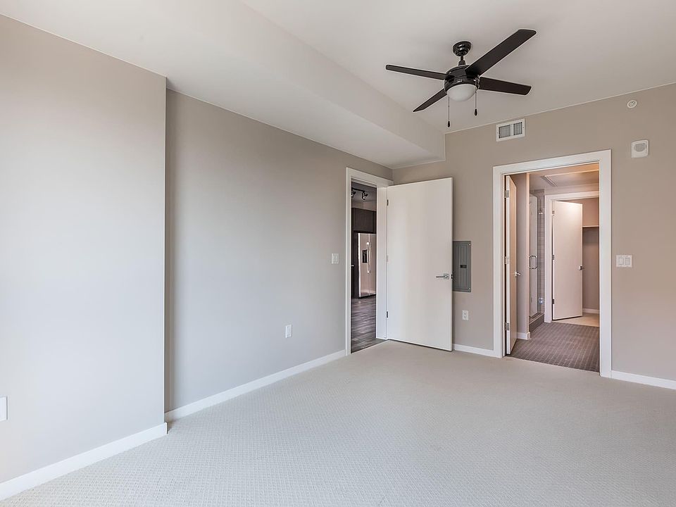 1st image of 1632 Pearl St #222