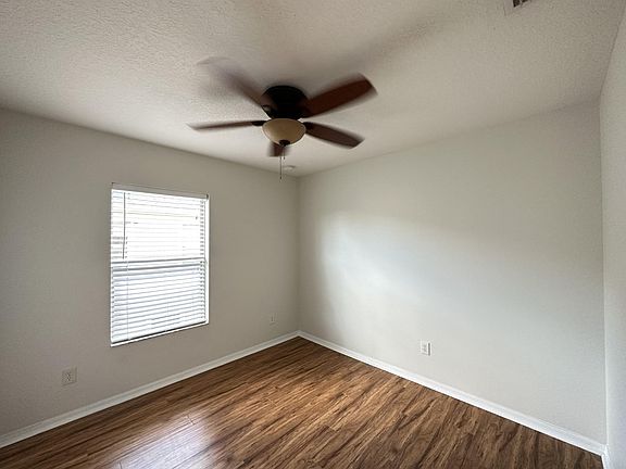3rd image of 4883 Tuscan Loon Dr