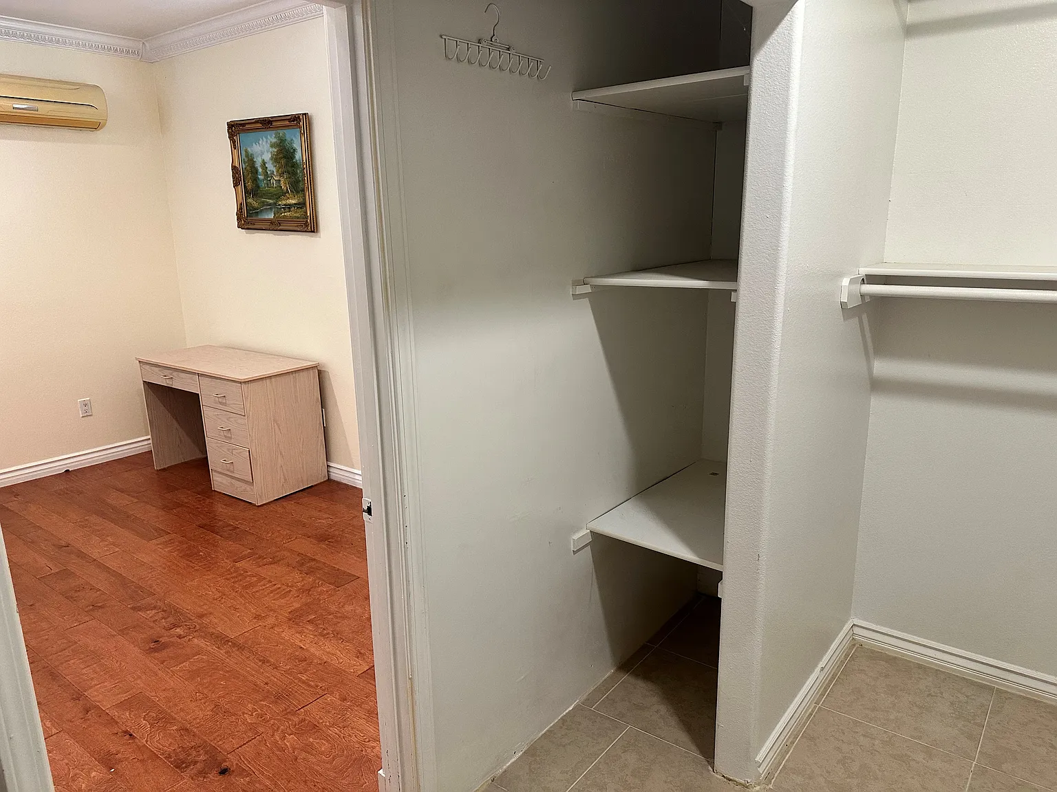 4 bed, 3300 sqft, $1,050 — Photo 3