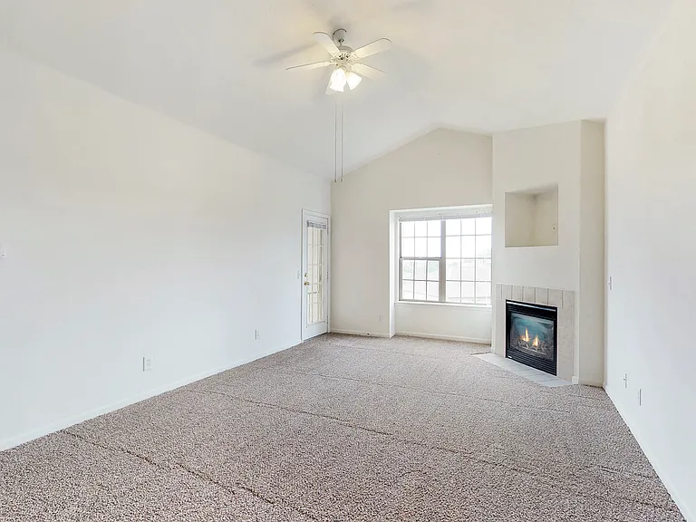 High Pointe — Photo 35