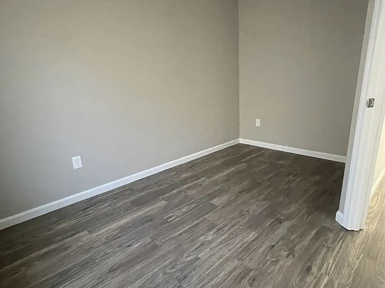 201 Equestrian Dr — Photo 20